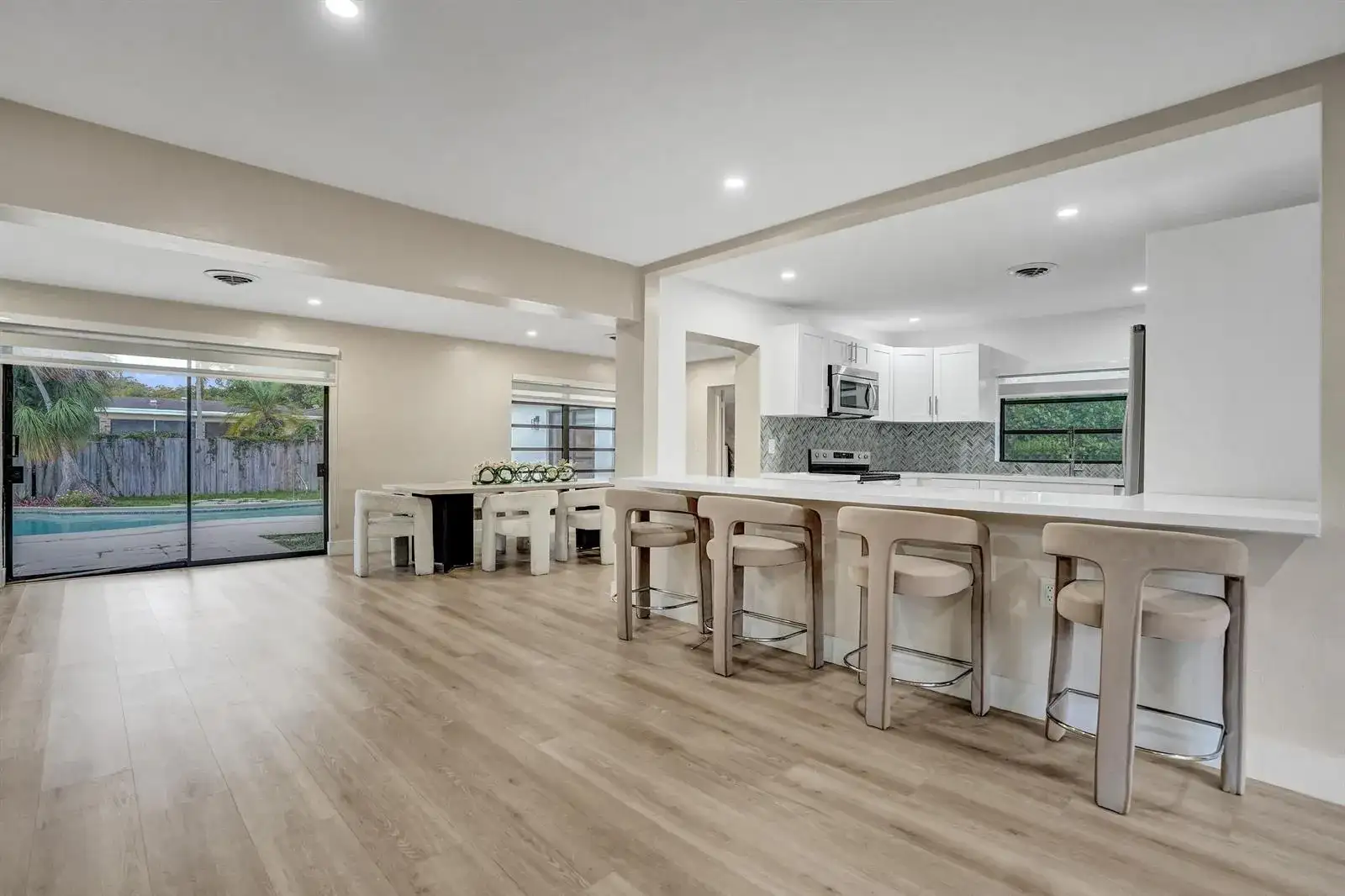 885 Azalea Court, Plantation FL 33317 photo 5