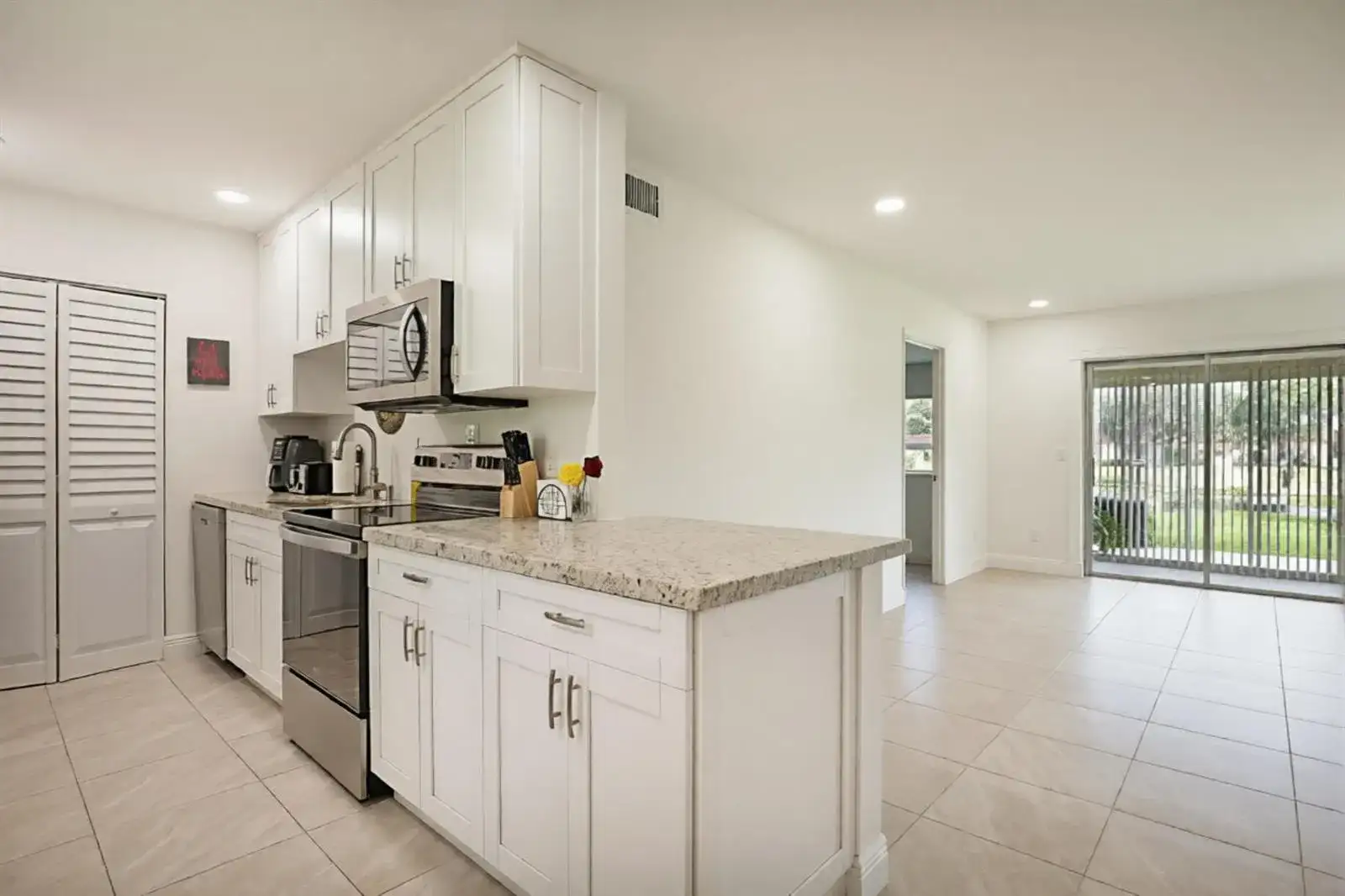 352 Covered Bridge Boulevard # A, FL 33467 photo 3