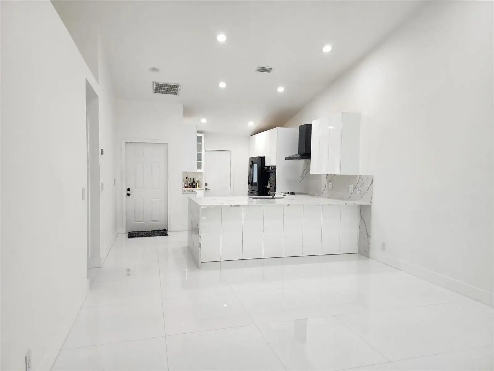 9020 NW 60TH Street, Tamarac FL 33321 photo 5