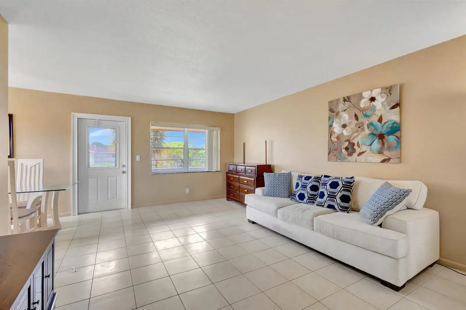 64 COVENTRY C, West Palm Beach FL 33417 photo 2