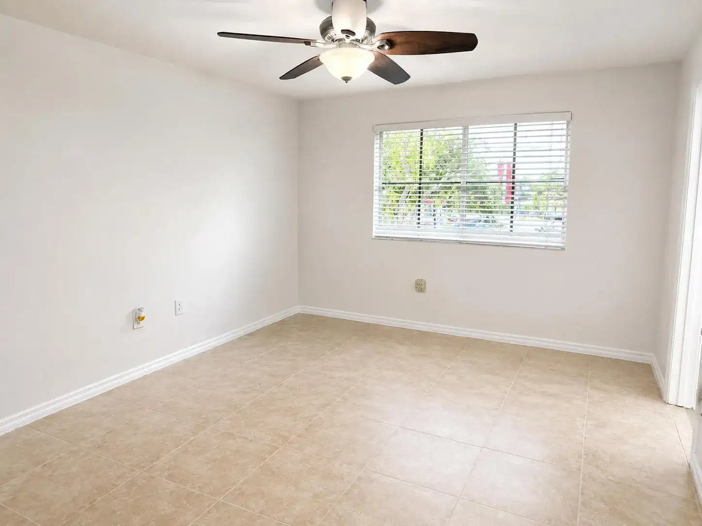 6007 SW 19TH Street, North Lauderdale FL 33068 photo 5