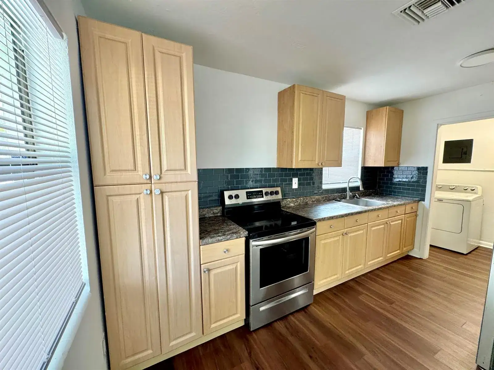 408 NW 21ST Terrace, Fort Lauderdale FL 33311 photo 5