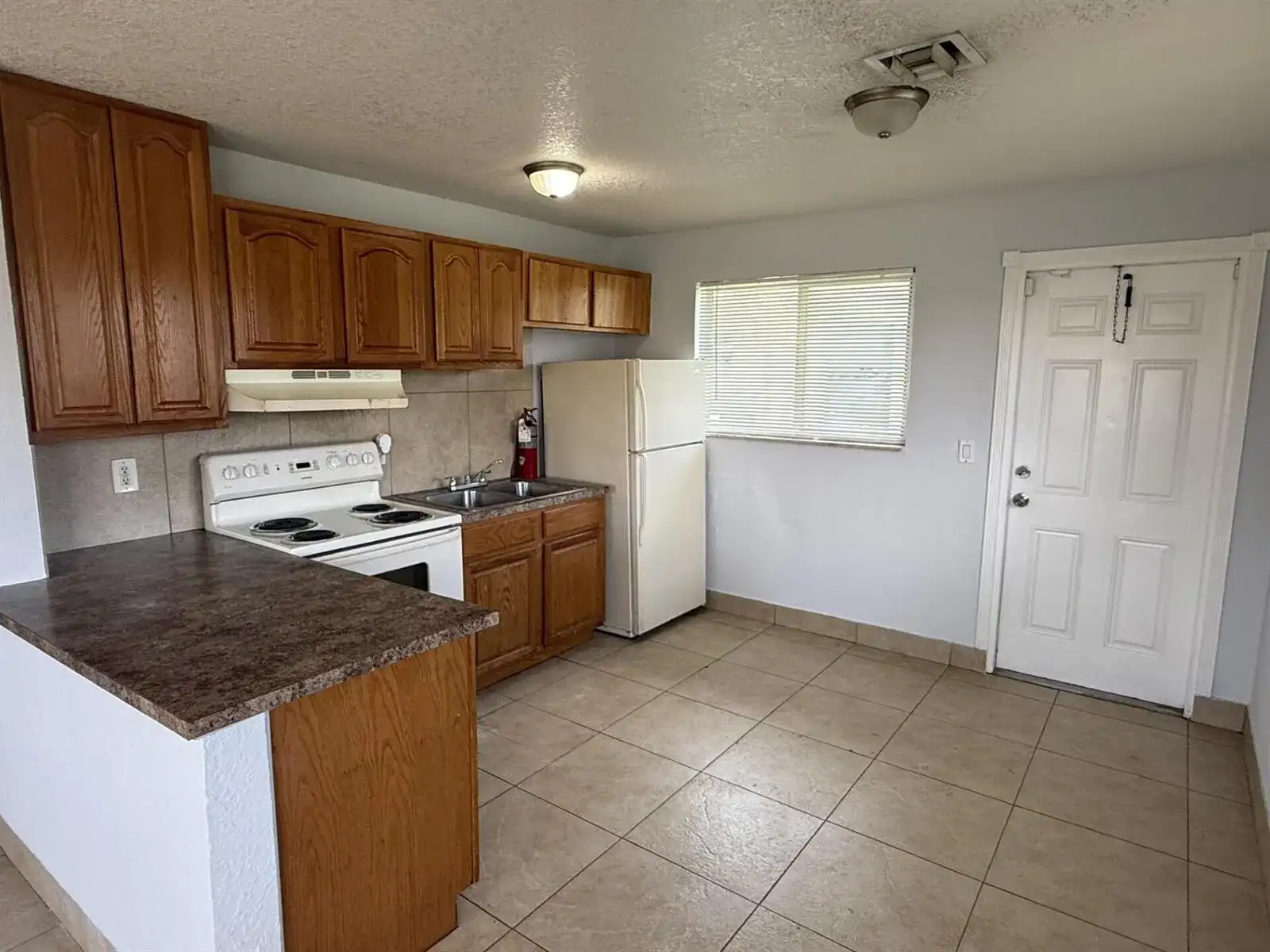 2820 Avenue S # 8, Riviera Beach FL 33404 photo 3