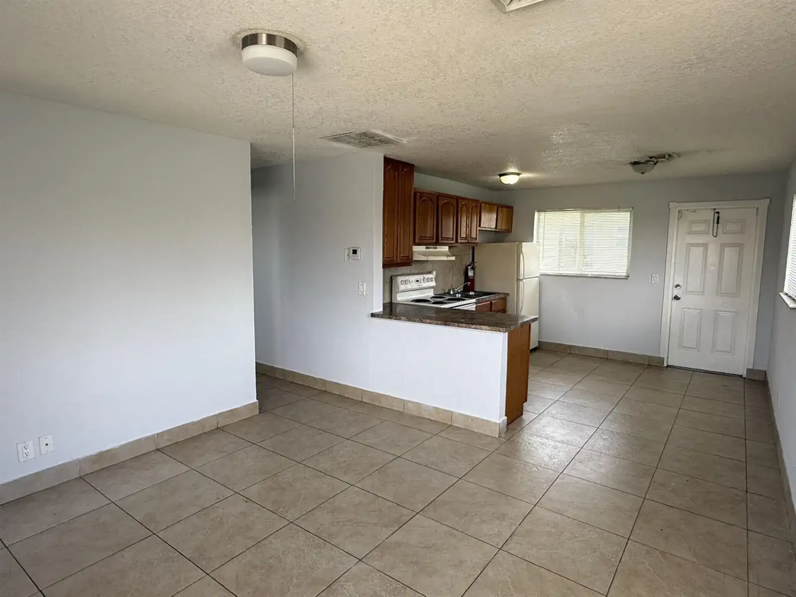 2820 Avenue S # 8, Riviera Beach FL 33404 photo 4