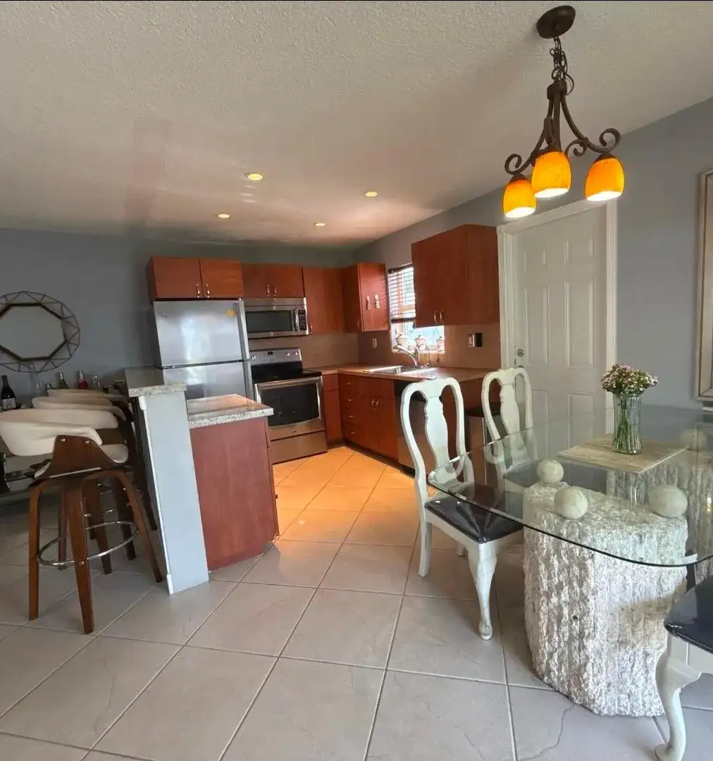 4301 NW 1st Terrace, Deerfield Beach FL 33064 photo 3