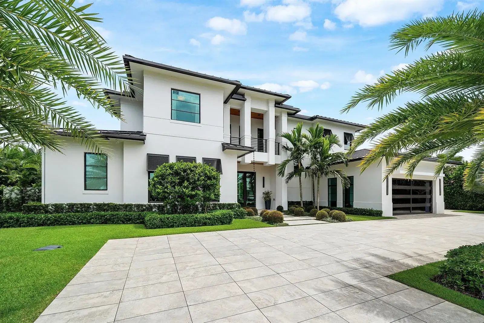 830 Lake Shore Drive, Delray Beach FL 33444 photo 2