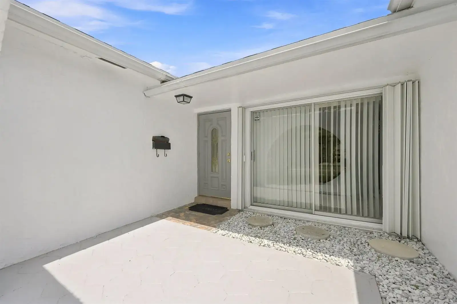 8481 NW 24TH Street, Sunrise FL 33322 photo 5