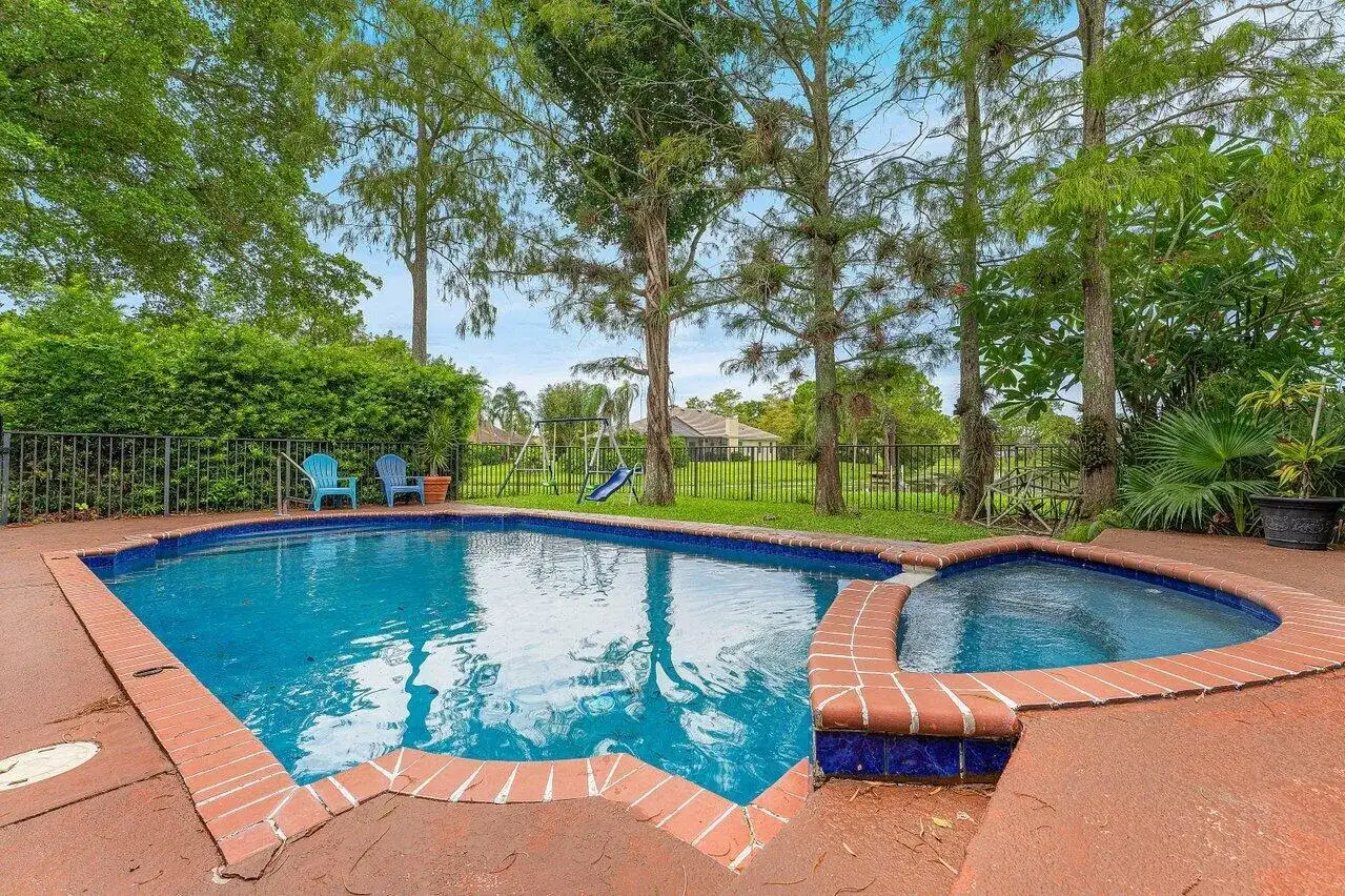 1726 TREEHAVEN Court, Wellington FL 33414 photo 2