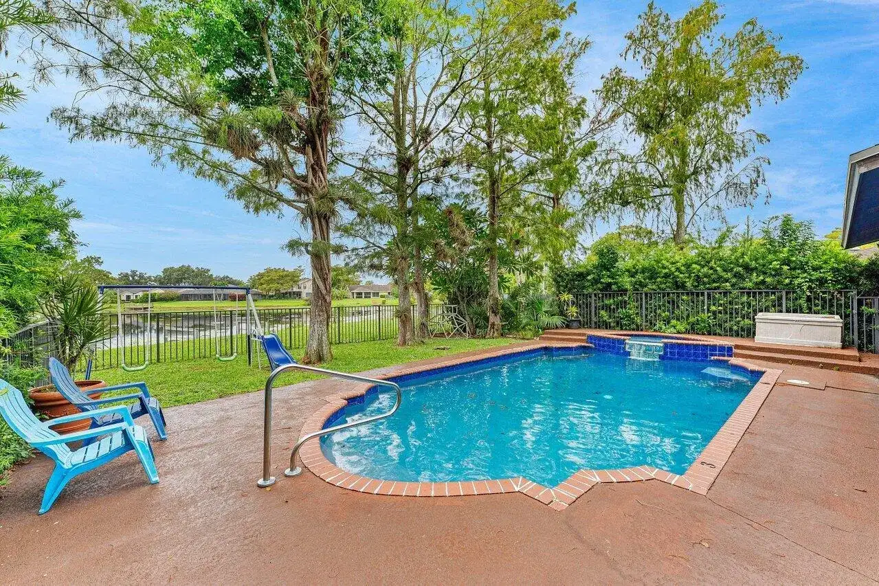 1726 TREEHAVEN Court, Wellington FL 33414 photo 3