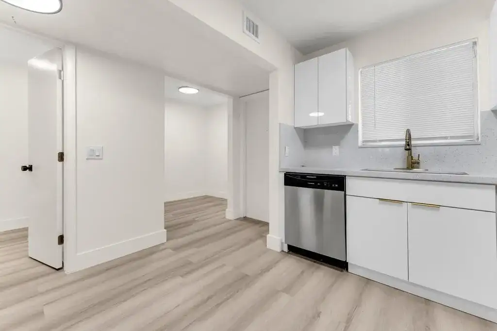 2701 N 34TH Avenue # 1D, Hollywood FL 33021 photo 2