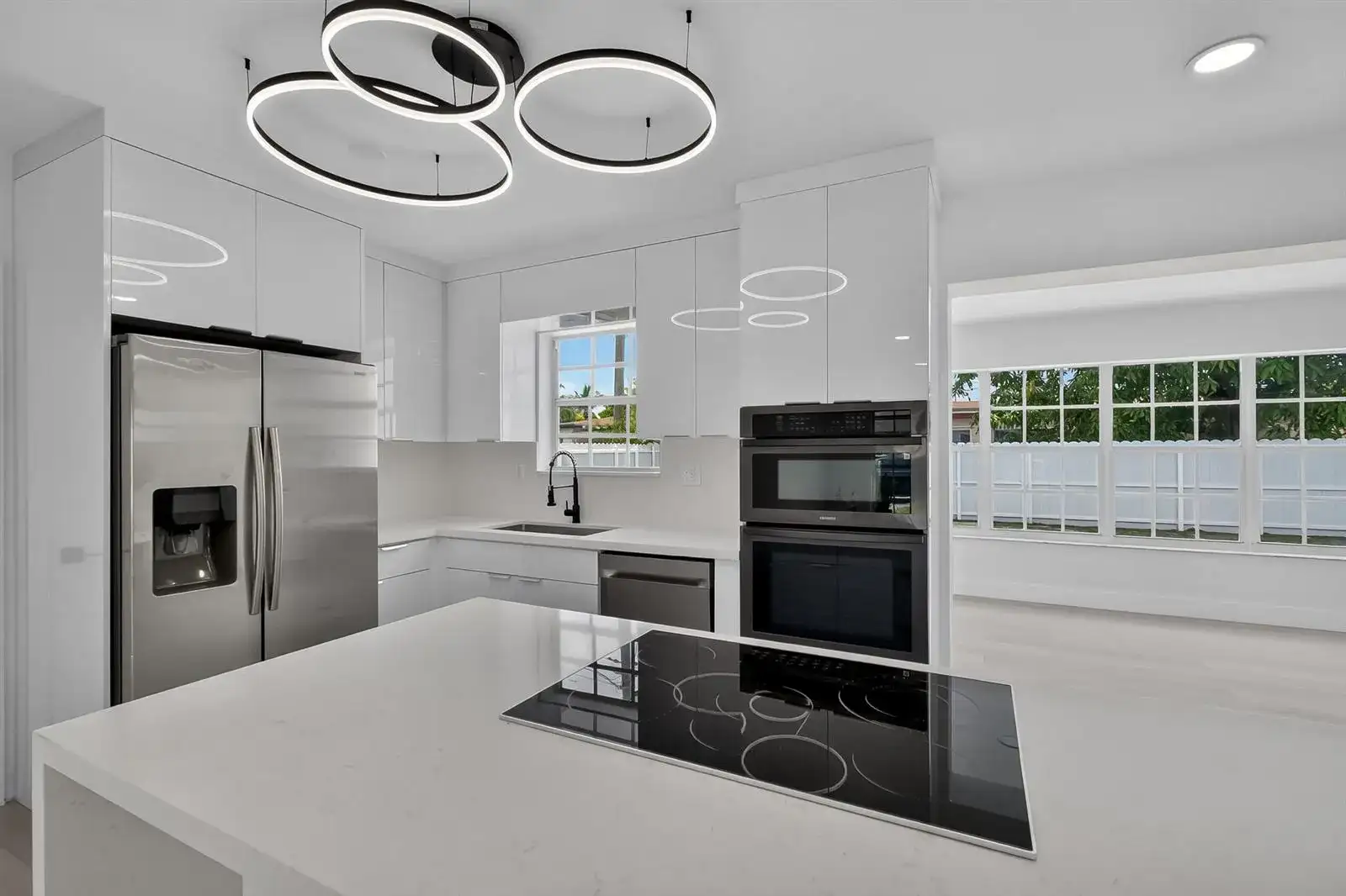 2701 DE SOTO Drive, Miramar FL 33023 photo 3