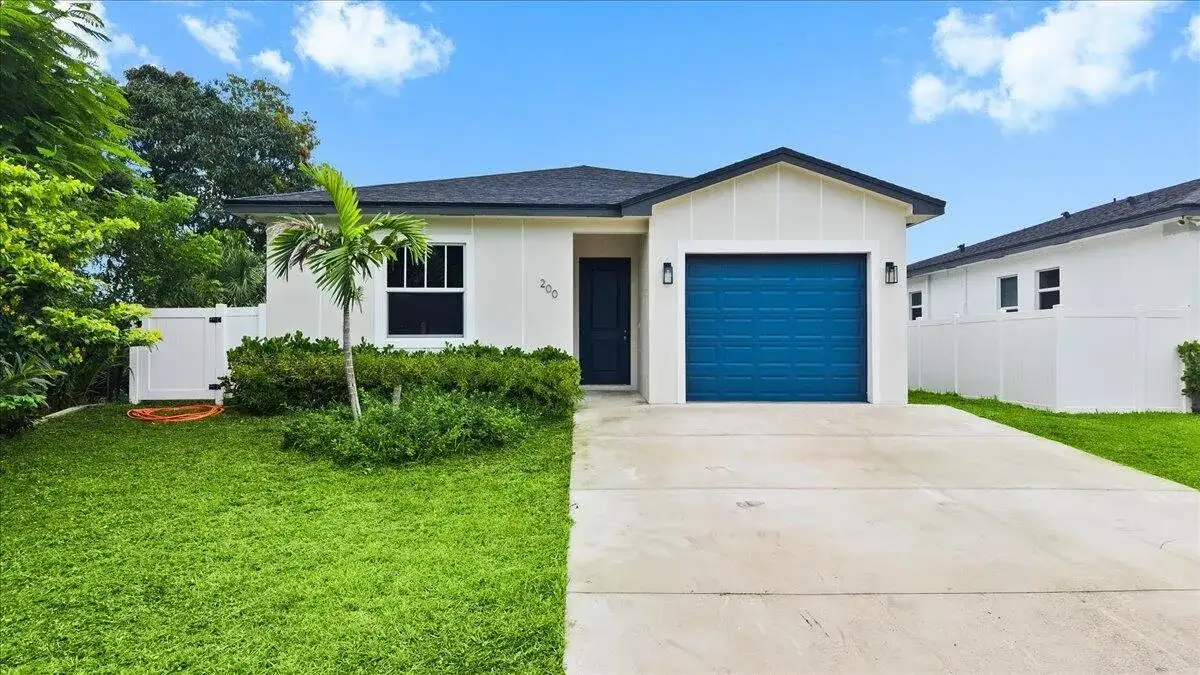 200 Marie Drive, West Palm Beach FL 33415 photo 5