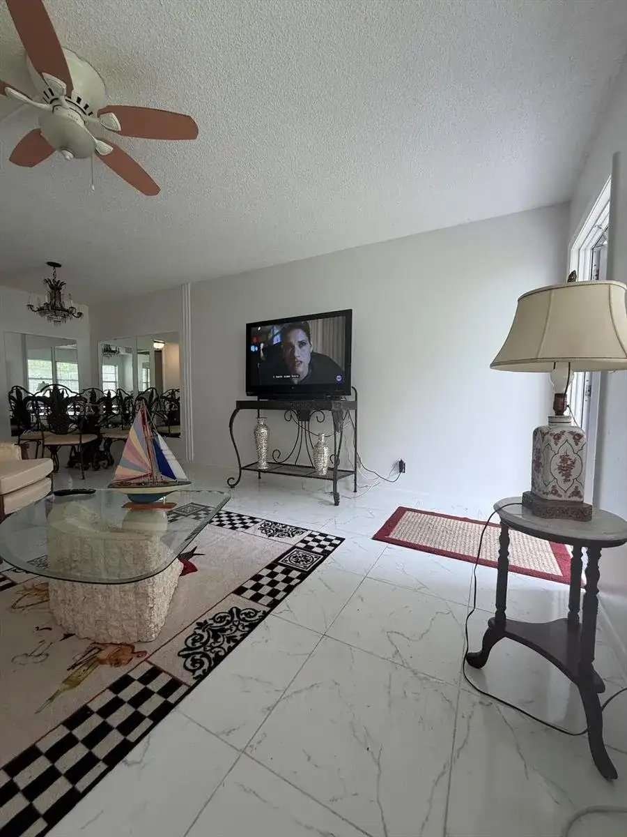 352 Sheffield O, West Palm Beach FL 33417 photo 5