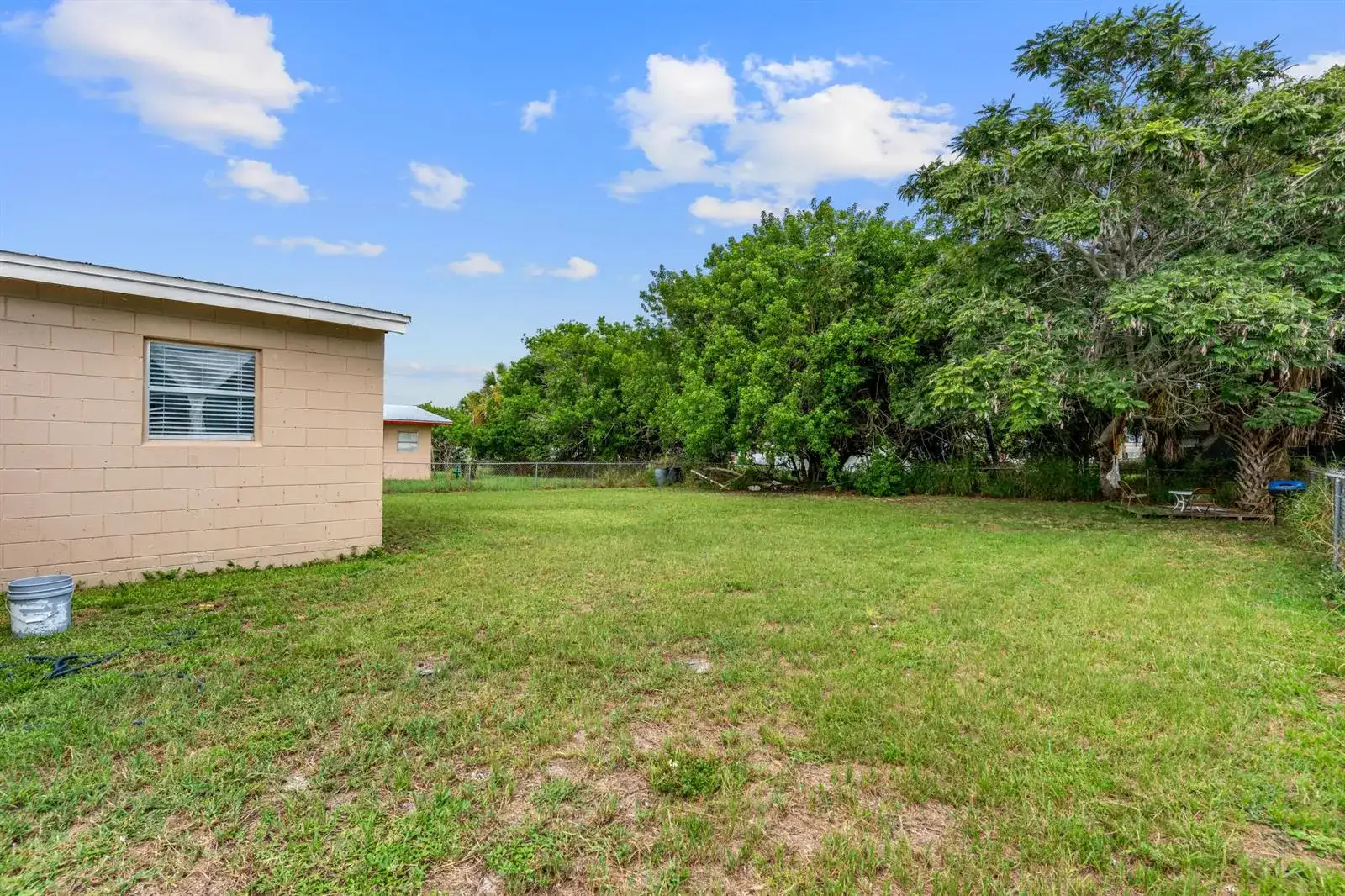 1810 N 16th Court, Fort Pierce FL 34950 photo 4