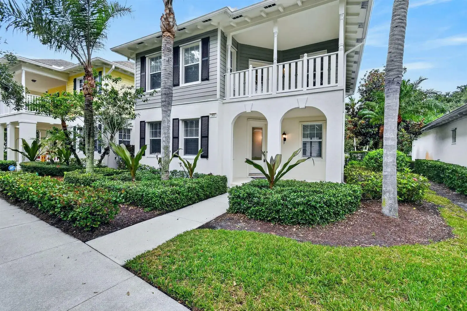 303 Caravelle Drive, Jupiter FL 33458 photo 3