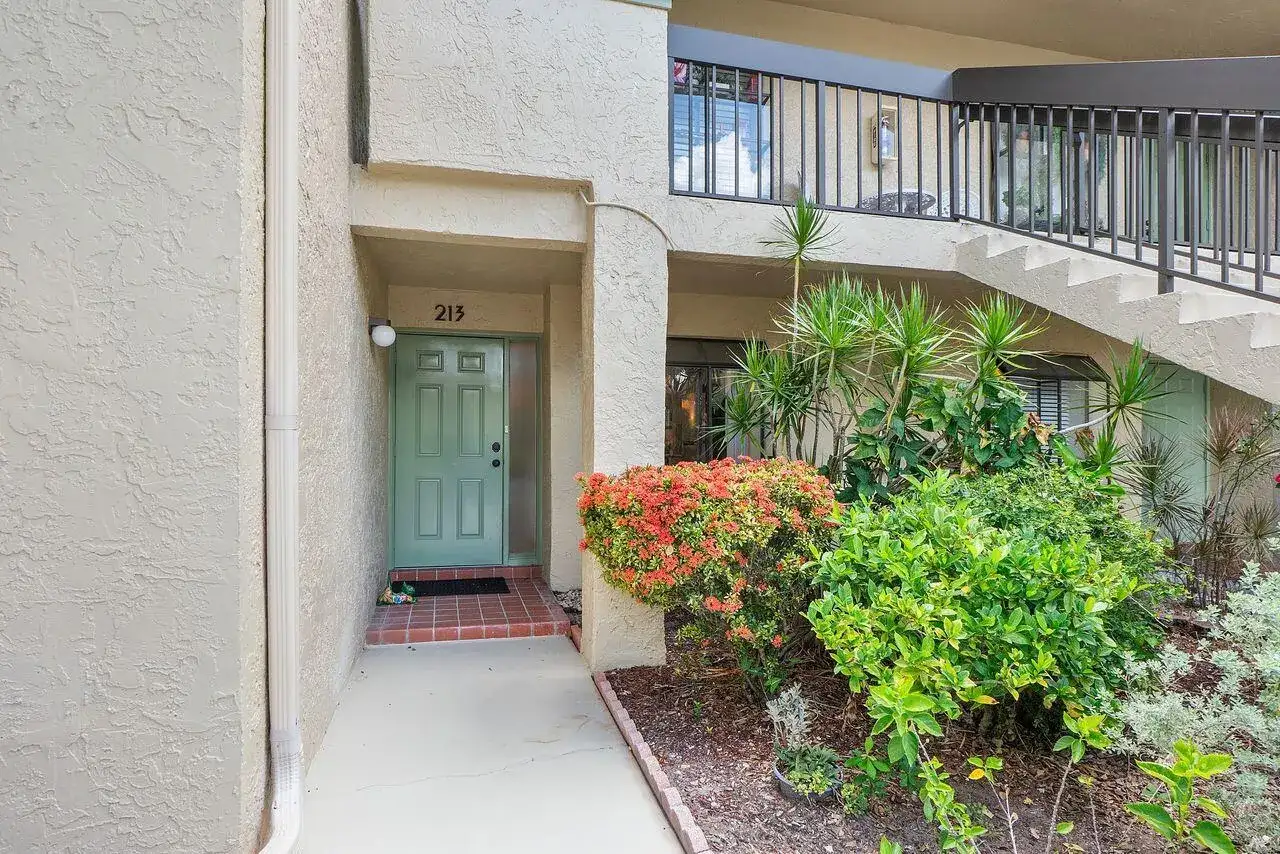 5055 Oak Hill Lane # 213, Delray Beach FL 33484 photo 4