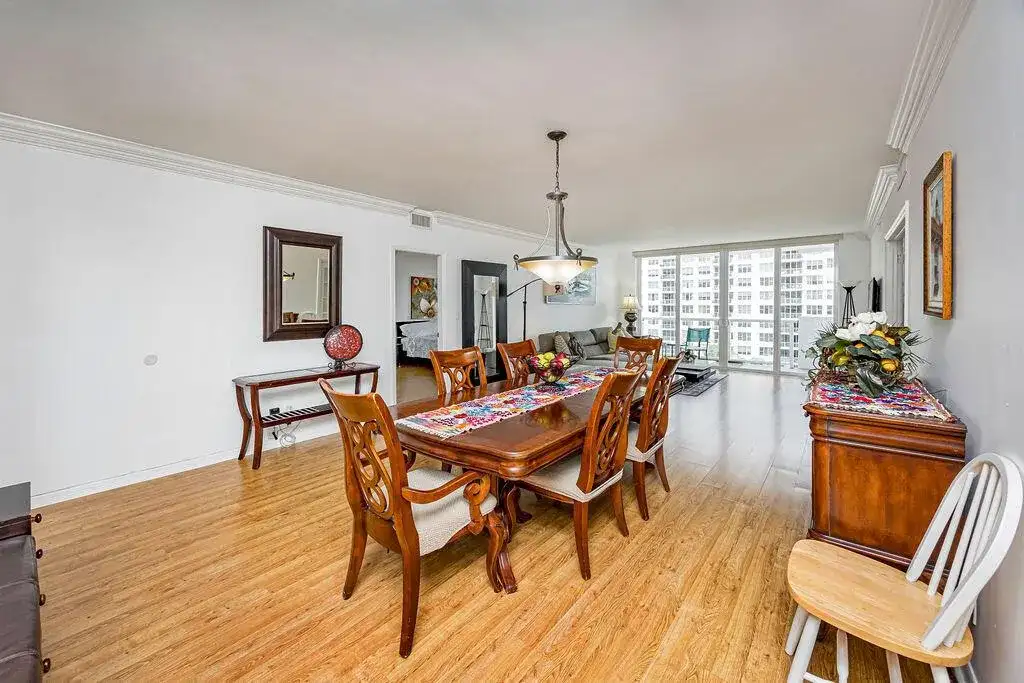 5601 Collins Avenue, Miami Beach FL 33140 photo 4