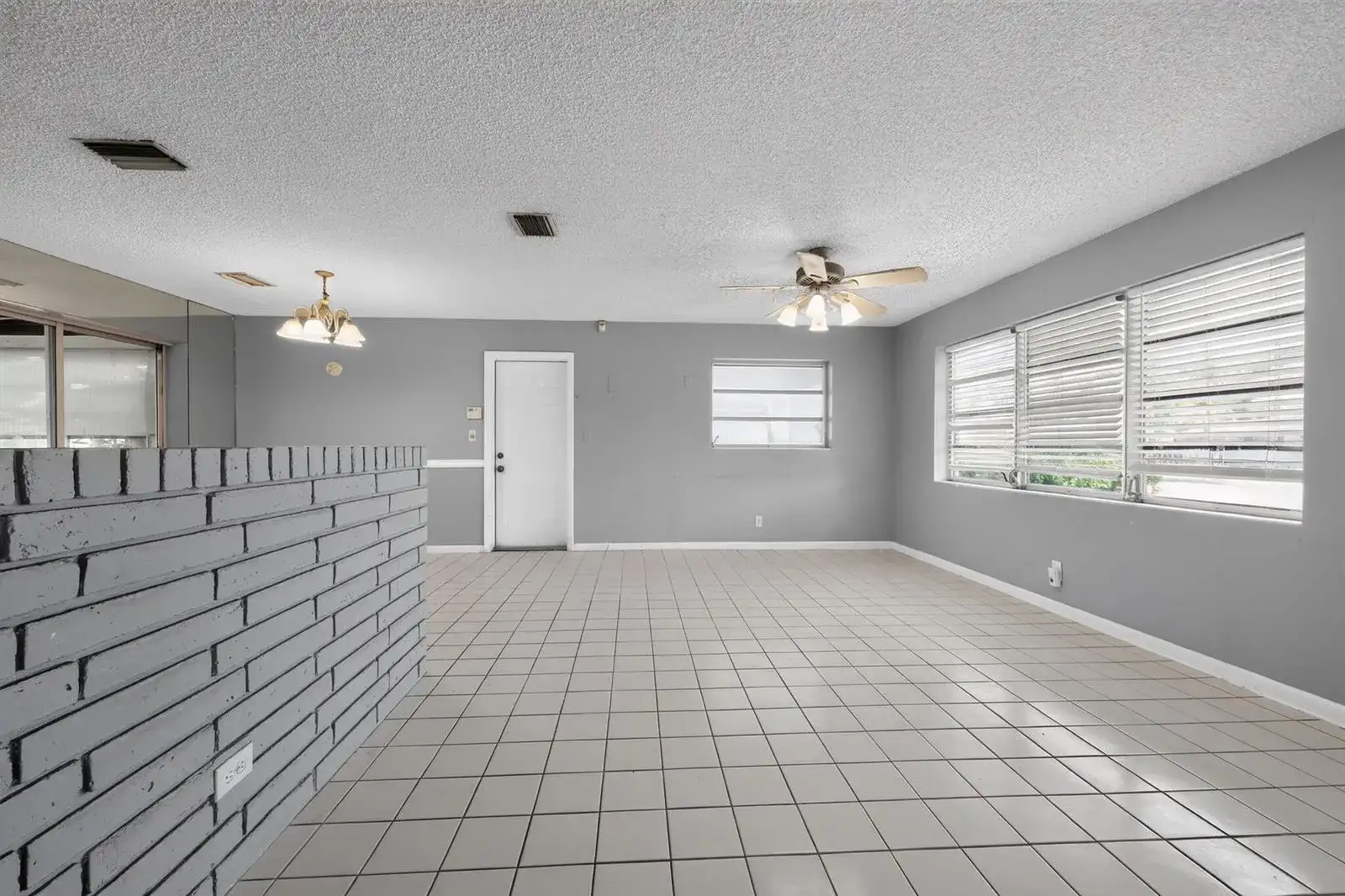 414 FORESTERIA Drive, Lake Park FL 33403 photo 5