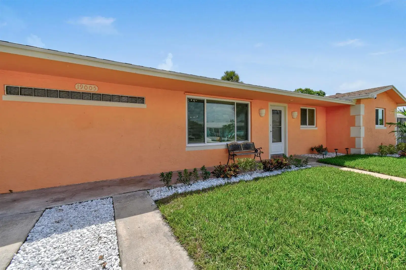 19005 SE SOUTHGATE Drive, Jupiter FL 33469 photo 5