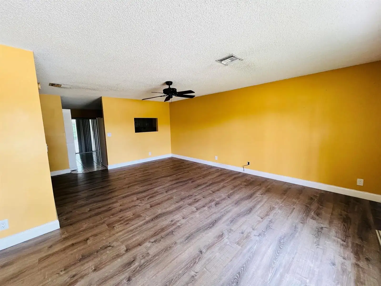 5855 Timber Valley Drive, Lake Worth FL 33463 photo 2