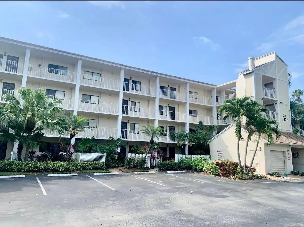 7270 ASHFORD Place # 307, Delray Beach FL 33446 photo 5
