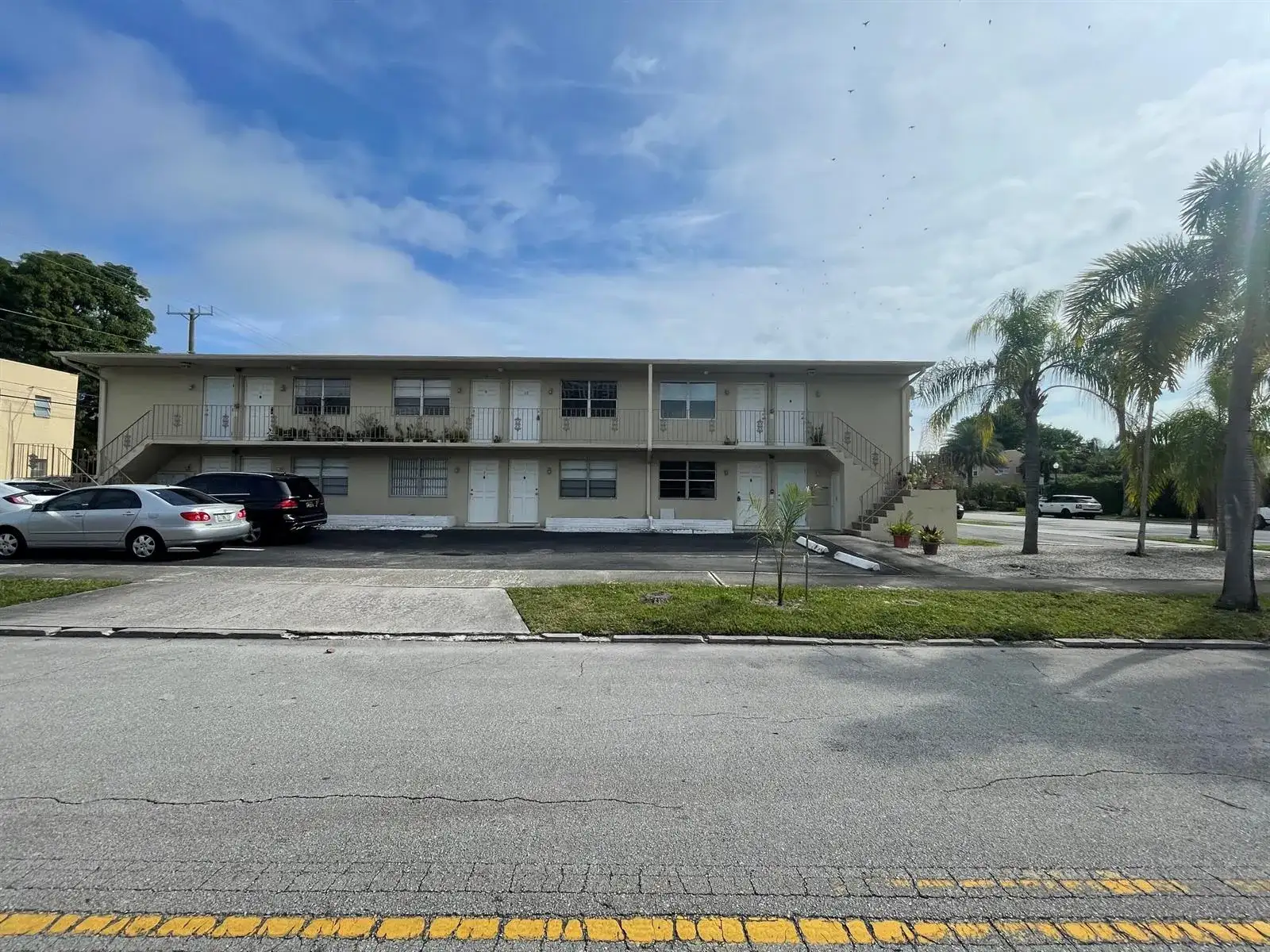 1555 TYLER Street # 01, Hollywood FL 33020 photo 3