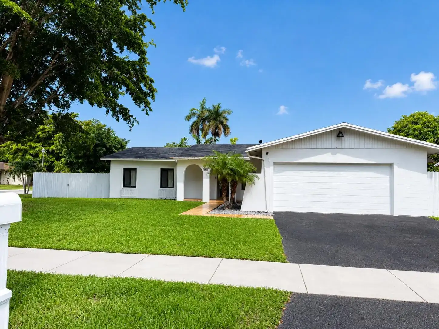 7450 SW 130TH Avenue, Miami FL 33183 photo 2