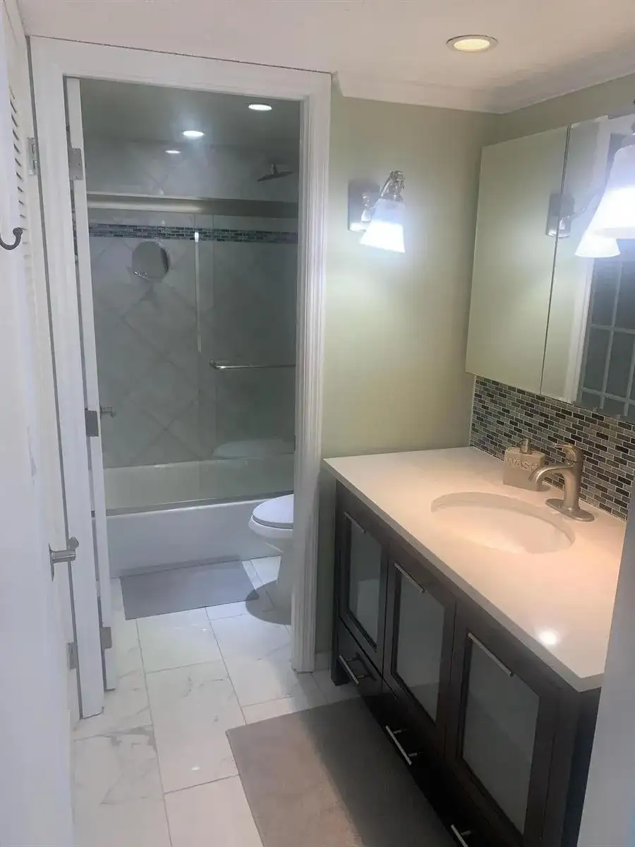 6039 COLLINS Avenue # 1722, Miami Beach FL 33140 photo 5