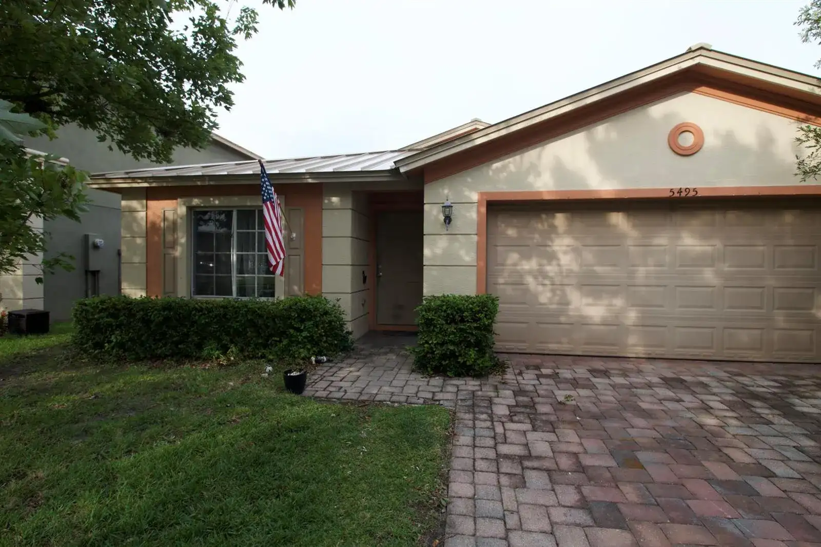 5495 SE Graham Drive, Stuart FL 34997 photo 2