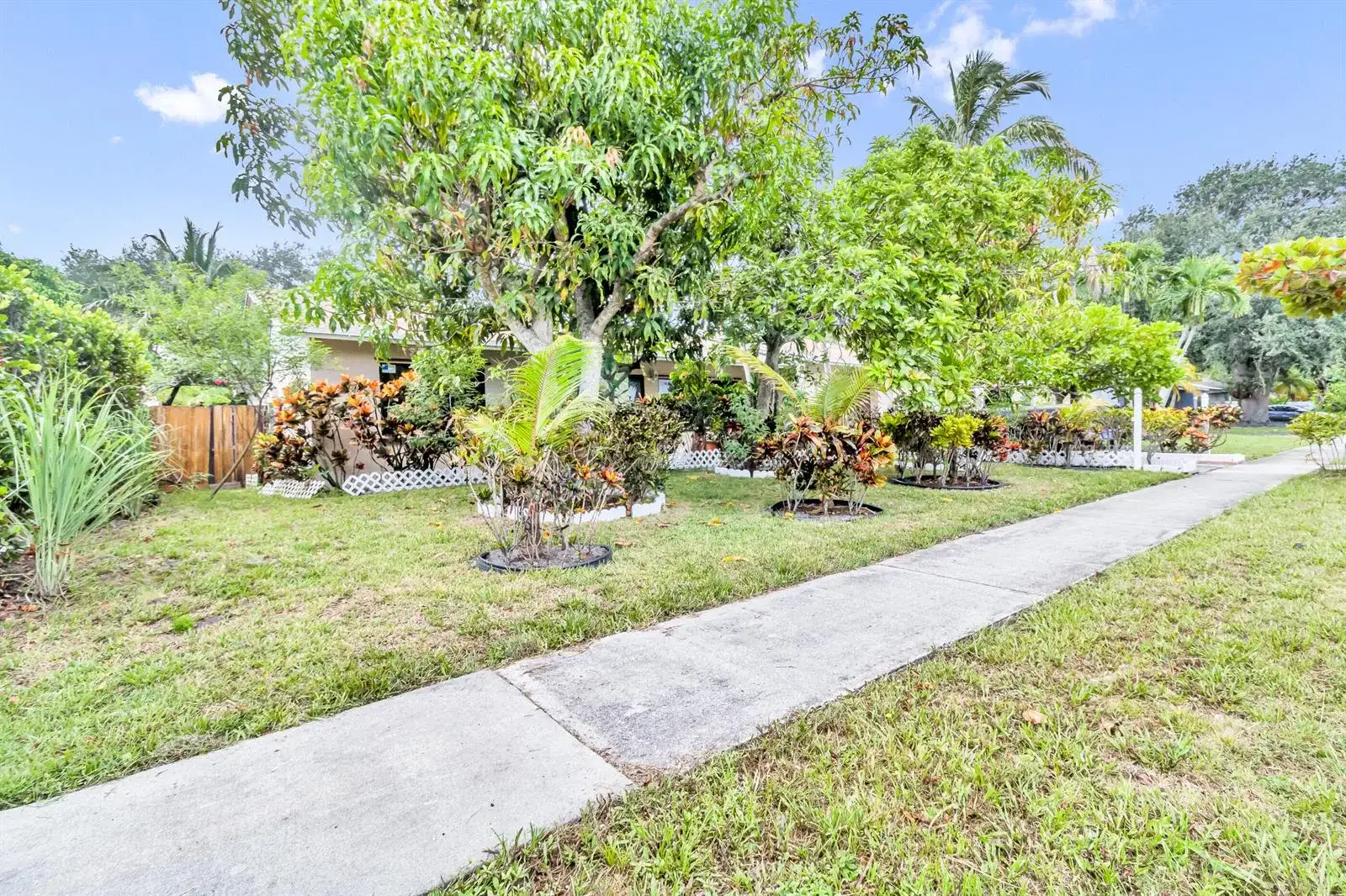 9522 Affirmed Lane, Boca Raton FL 33496 photo 3