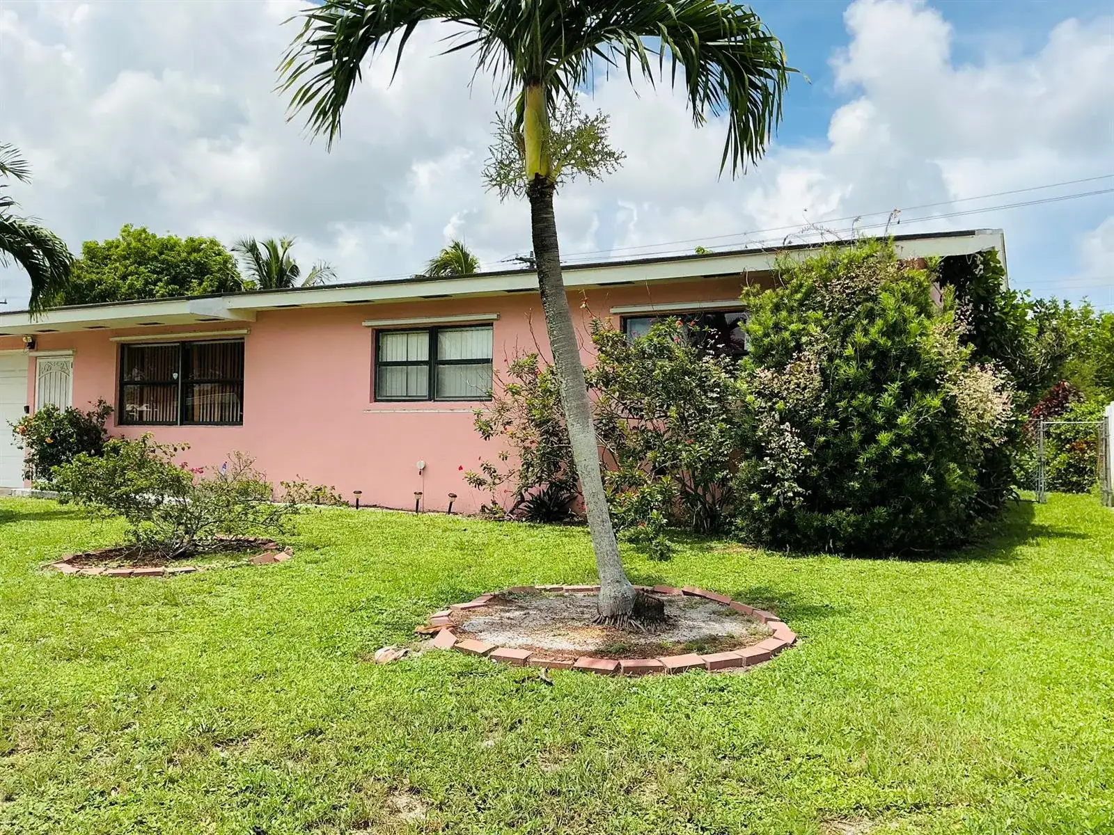 4057 CHUKKER Drive, Palm Springs FL 33406 photo 3