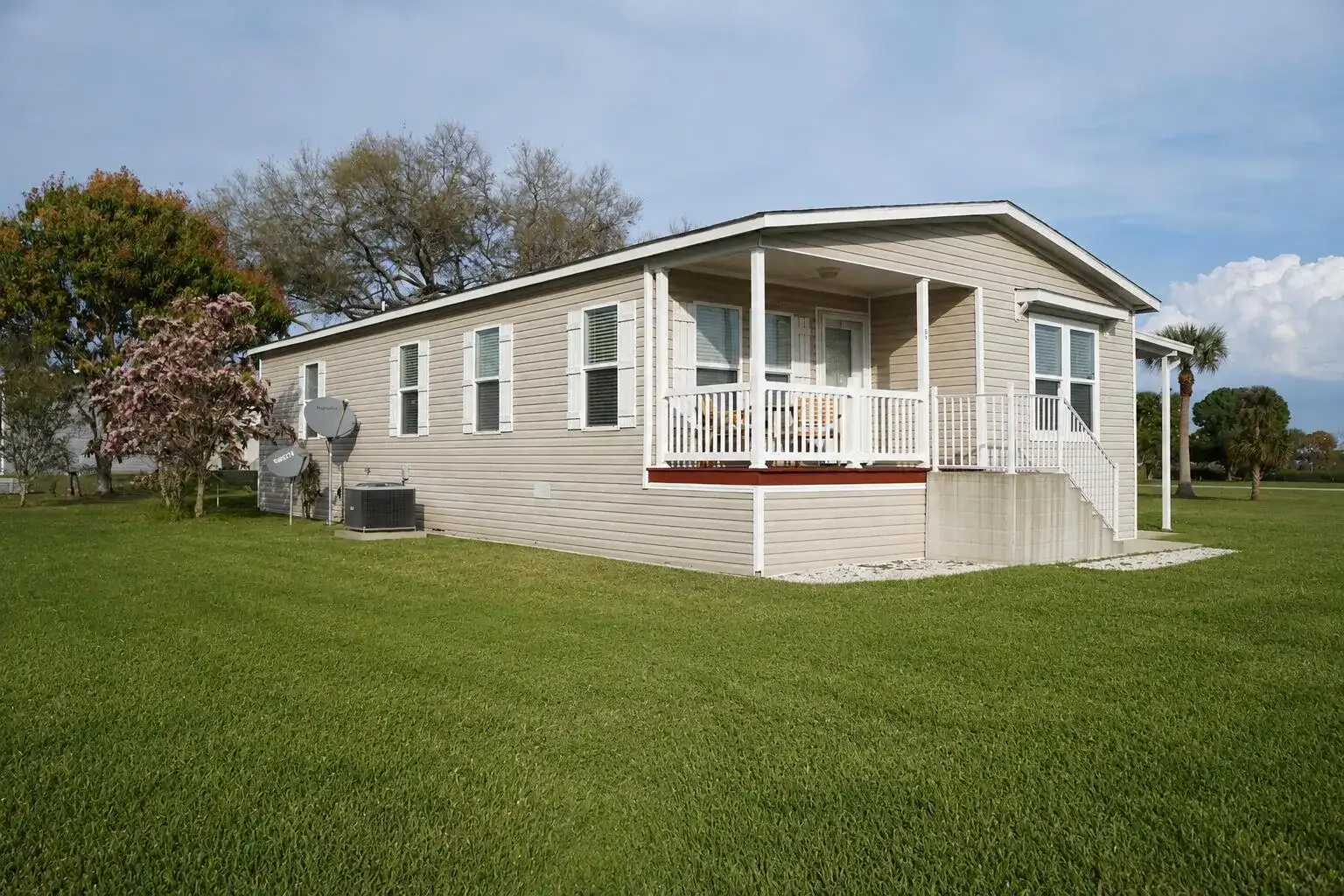 56 Manor Drive, Fort Pierce FL 34982 photo 2