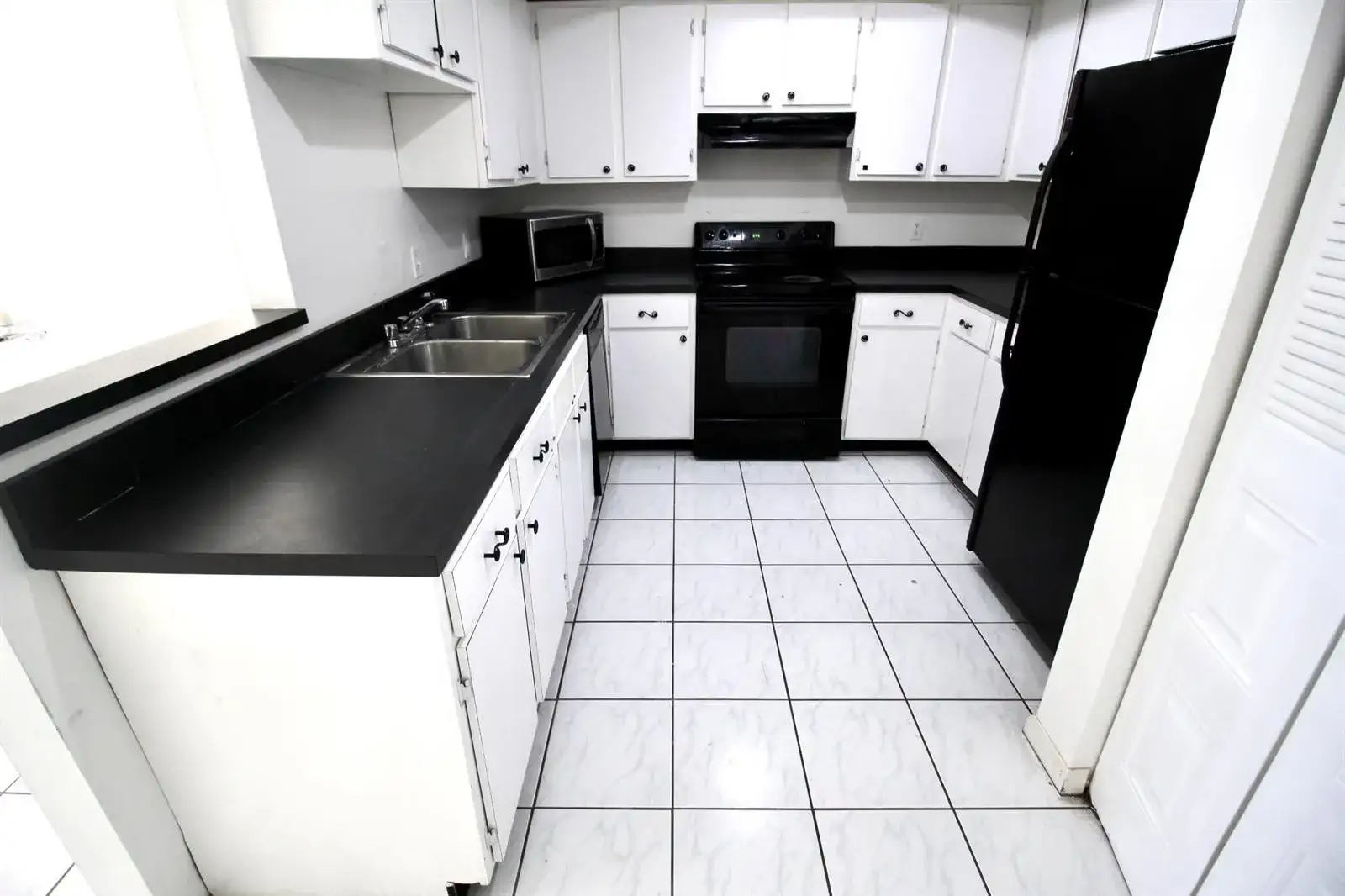 6287 Scotch Pine Lane, Lake Worth FL 33462 photo 2