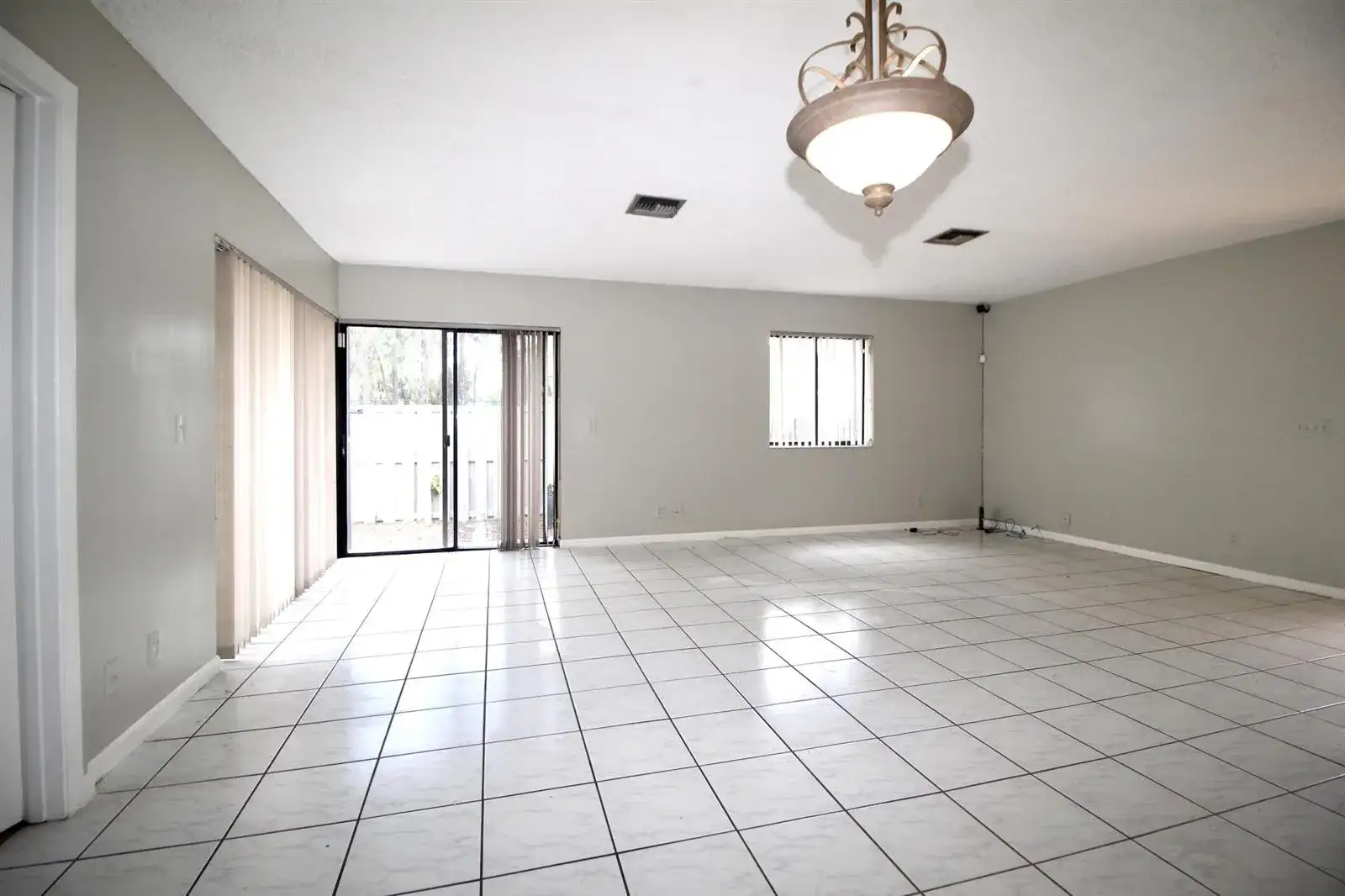 6287 Scotch Pine Lane, Lake Worth FL 33462 photo 4