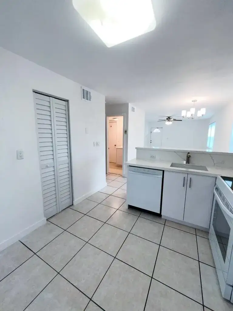 3777 NW 78TH Avenue # 46E, Davie FL 33024 photo 4