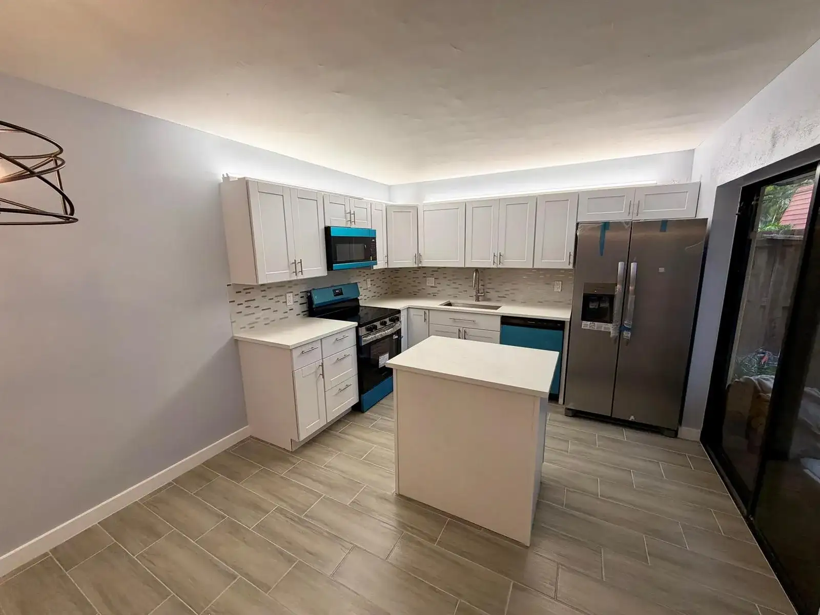 736 NW 98TH Circle, Plantation FL 33324 photo 2