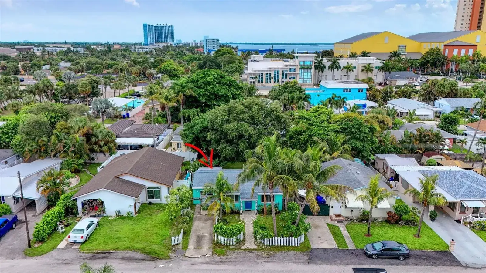 216 E 24th Street, Riviera Beach FL 33404 photo 2