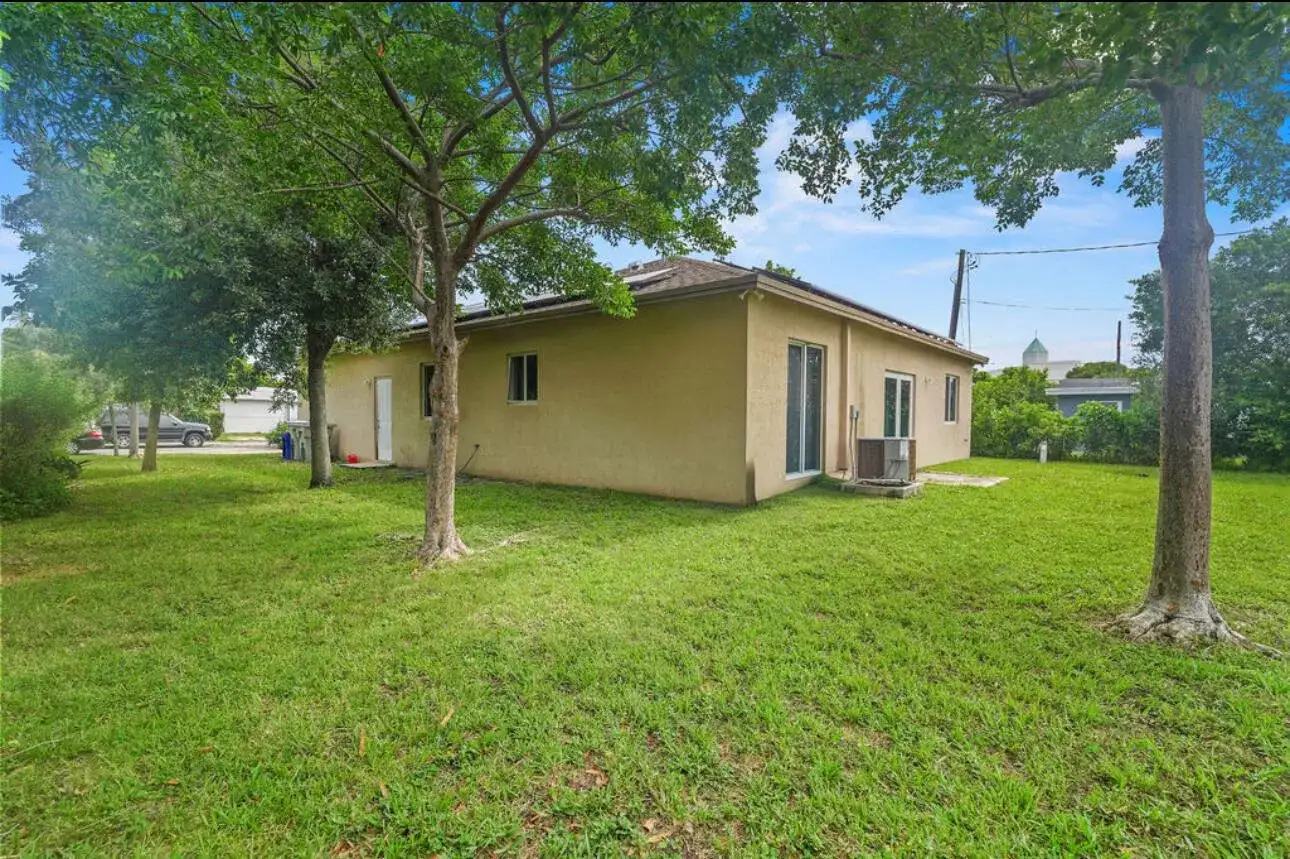 2430 NW 13TH Street, Pompano Beach FL 33069 photo 5