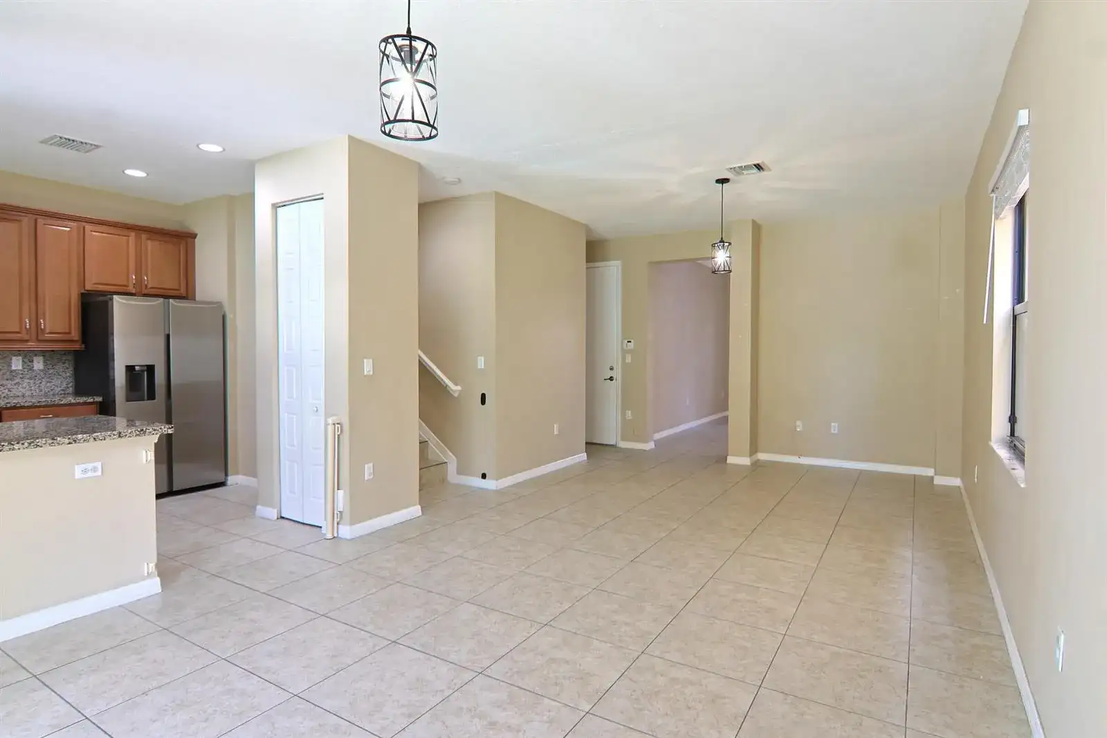 634 NE 193RD Terrace, Miami FL 33179 photo 3