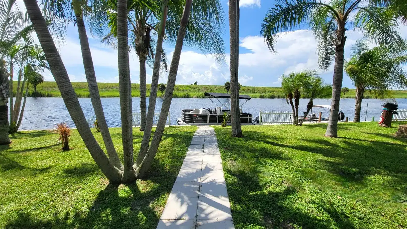 70 Turtle Cove, Okeechobee FL 34974 photo 4