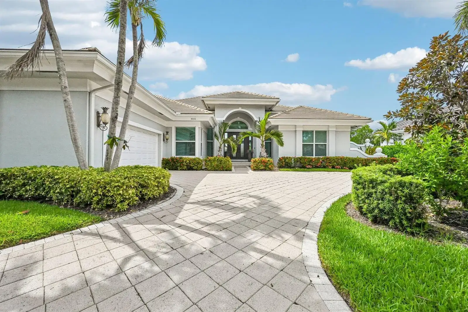 8651 SE Somerset Island Way, Jupiter FL 33458 photo 4