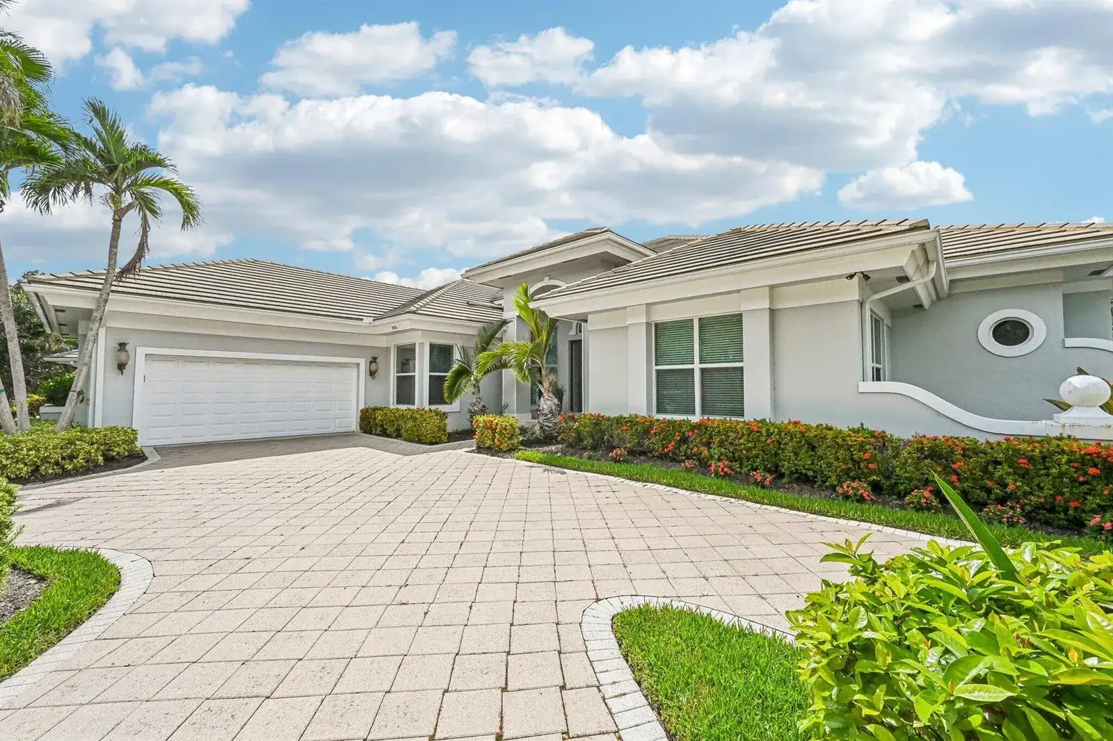8651 SE Somerset Island Way, Jupiter FL 33458 photo 5