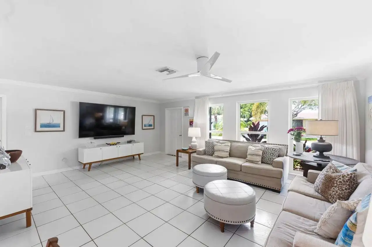 6372 SLEEPY WILLOW Way, Delray Beach FL 33484 photo 4