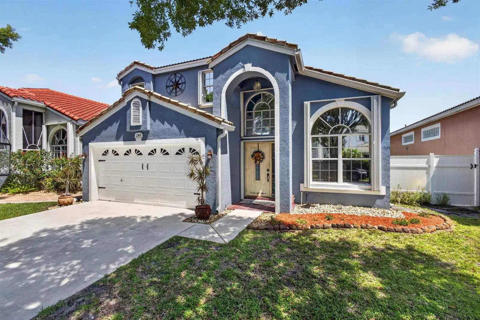 243 WEDGEWOOD Circle, FL 33463 photo 3