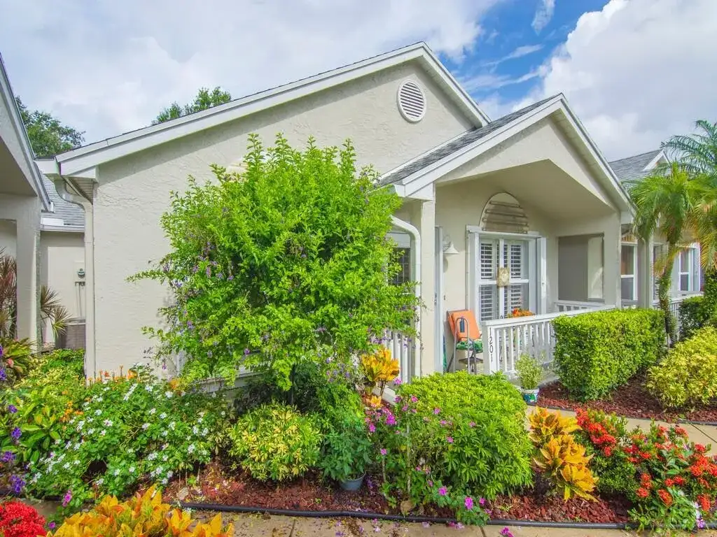 1201 NW LOMBARDY Drive, Port St. Lucie FL 34986 photo 5
