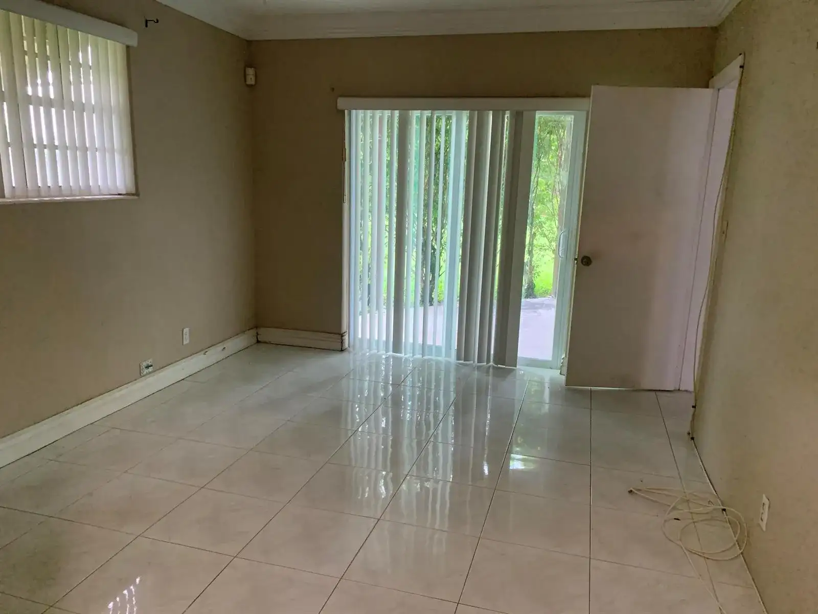3296 NW 41ST Street, Lauderdale Lakes FL 33309 photo 4