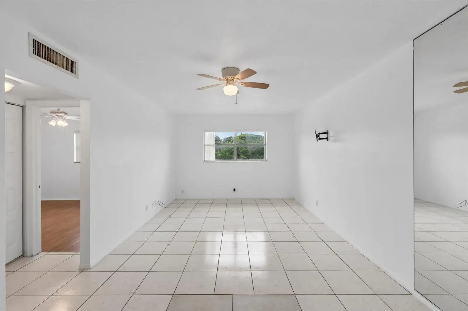 500 SW 2nd Avenue # 211, Boca Raton FL 33432 photo 2
