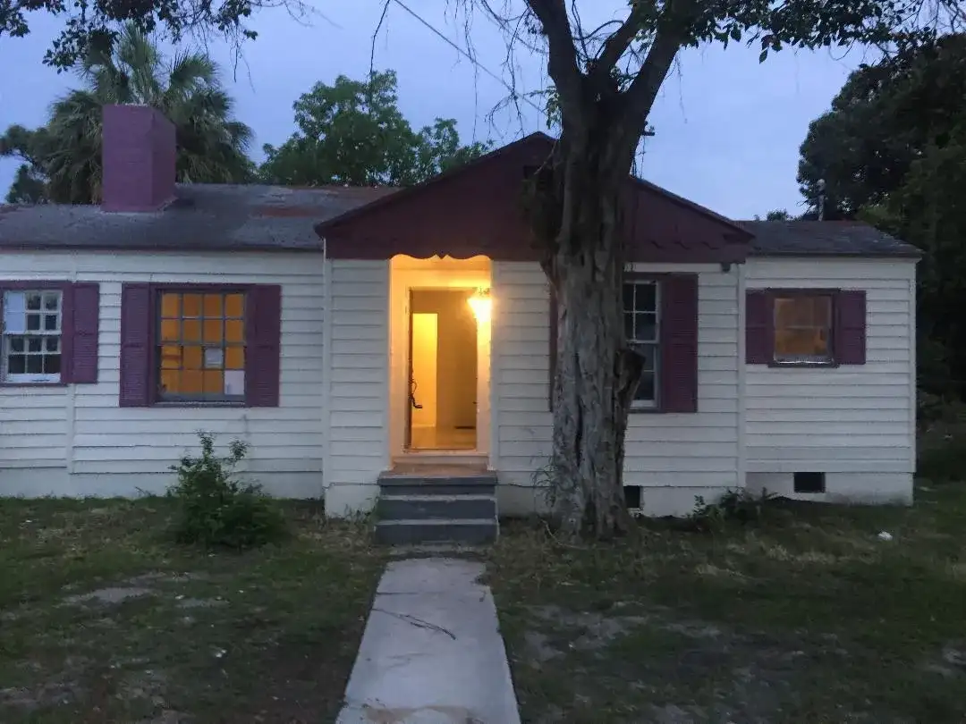 729 S 11th Street, Fort Pierce FL 34950 photo 2