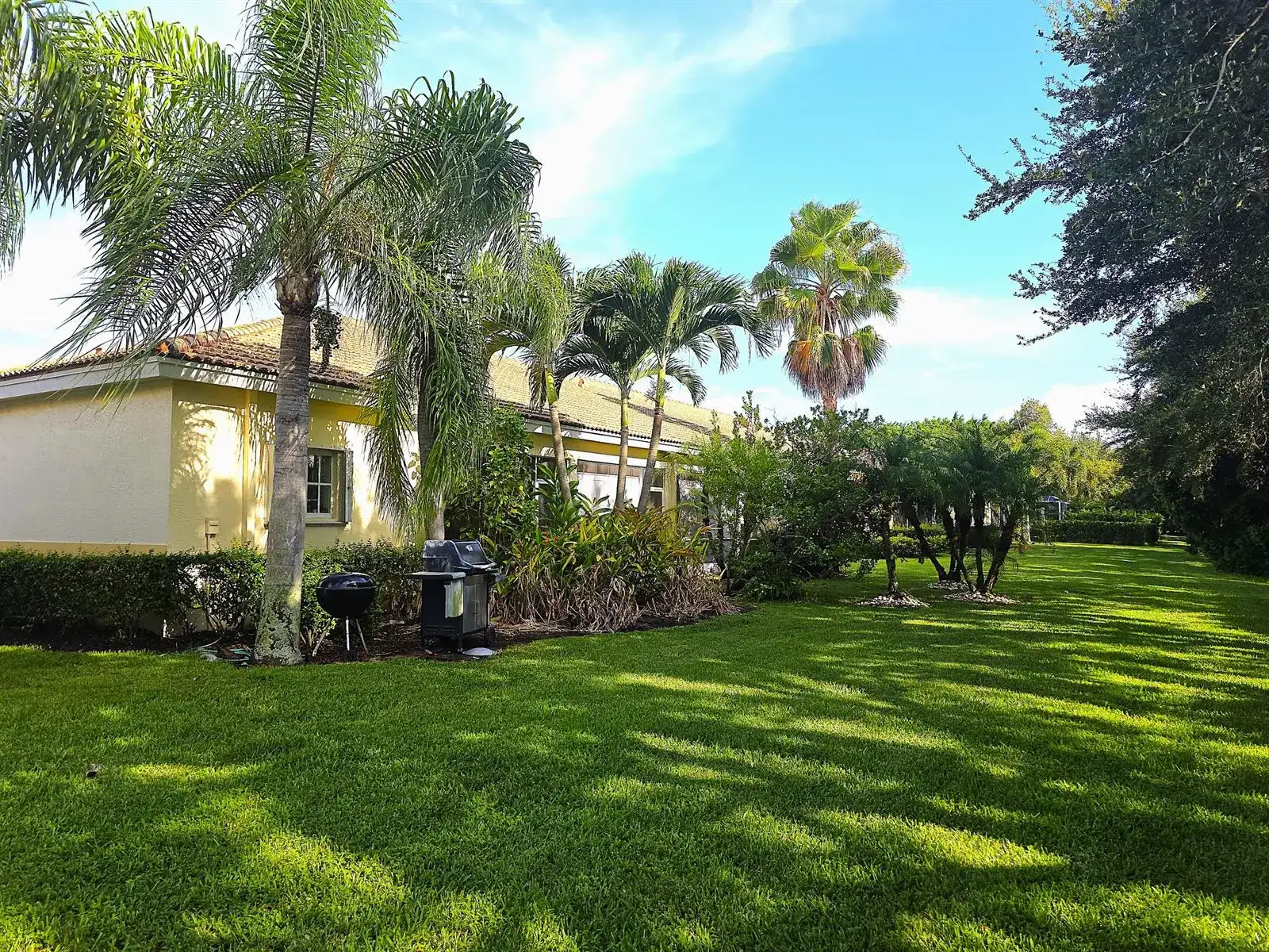 2323 WINDJAMMER Way, West Palm Beach FL 33411 photo 3