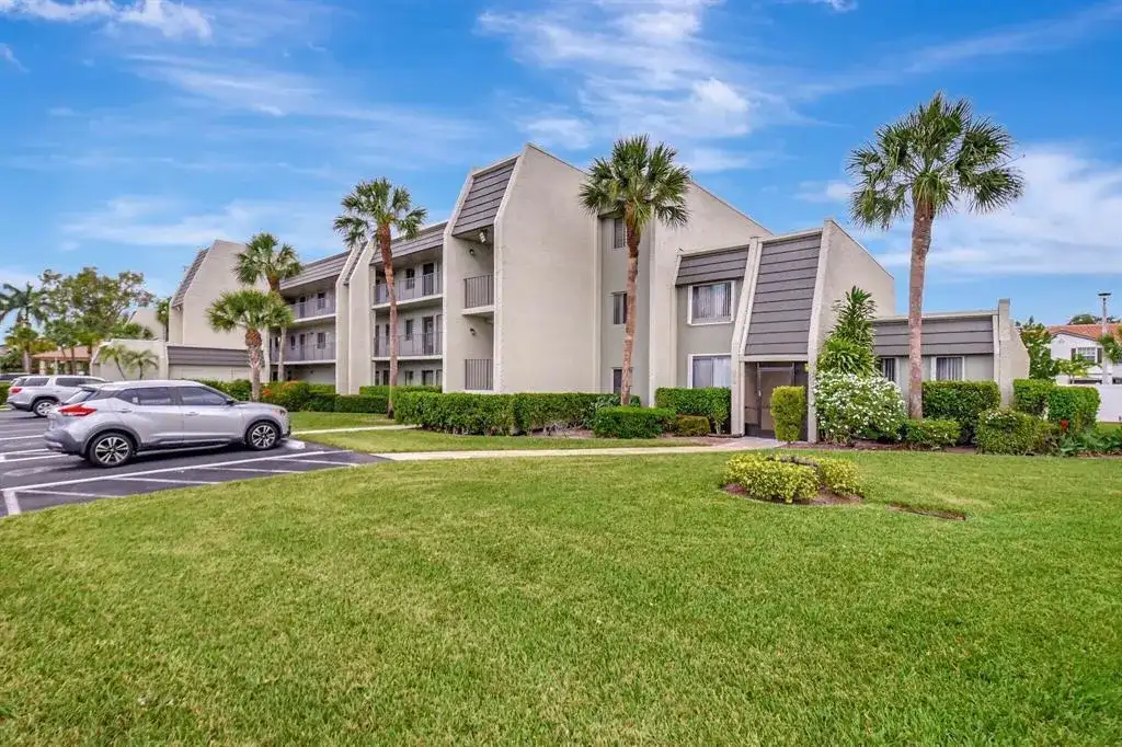 4070 Tivoli Court # 307, Lake Worth FL 33467 photo 5